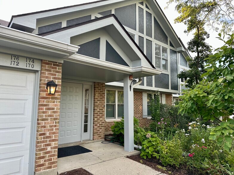 Building Photo - 174 Hemingway Ct