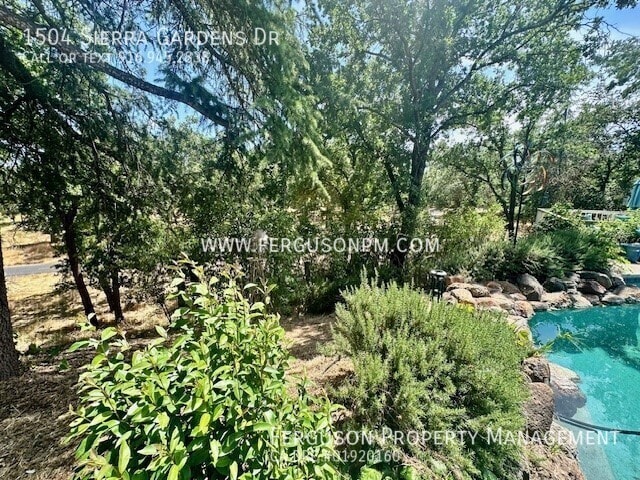 Building Photo - 1504 Sierra Gardens Dr