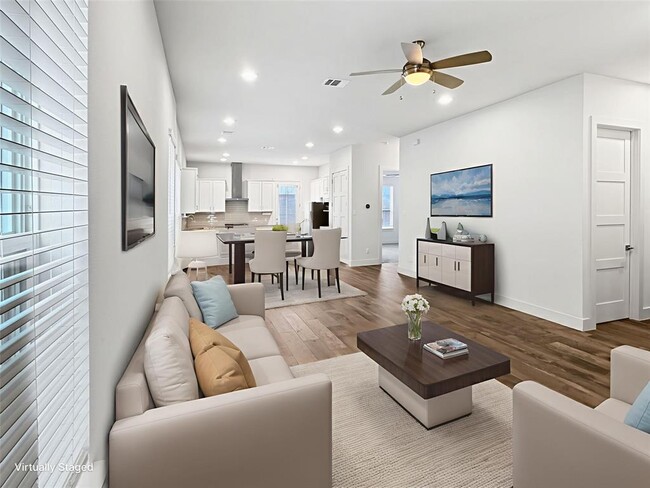 Building Photo - 1304 Westborough Ln