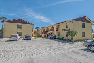 Building Photo - 216 Glenview Blvd