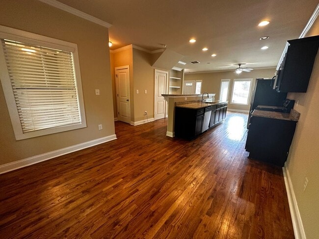 Building Photo - LEASING FOR AUGUST 6TH, 2026! CALL TO SECURE YOUR SPOT TODAY!