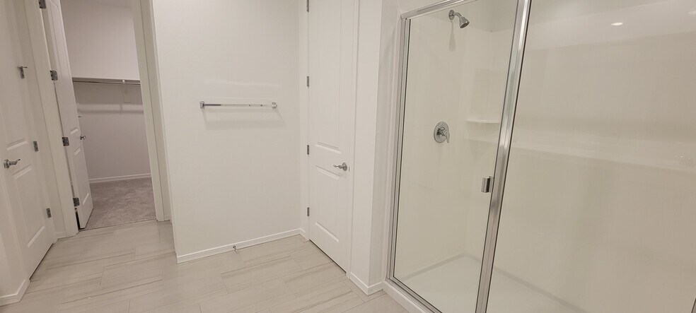 Master Bathroom - 9309 E Static Ave