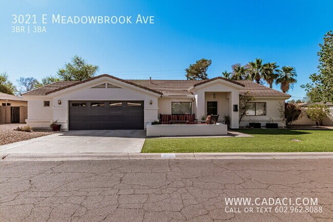 Building Photo - 3021 E Meadowbrook Ave