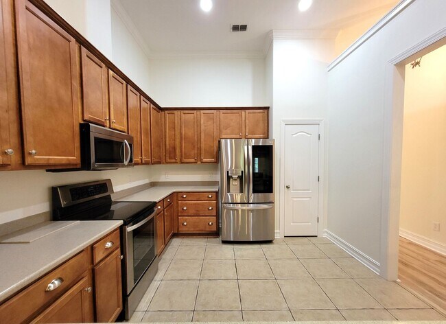 Building Photo - 3 bedroom home for rent off Miccosukee Rd ...