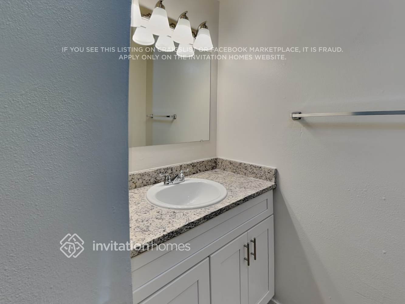 Building Photo - 1729 W Tonto Ln