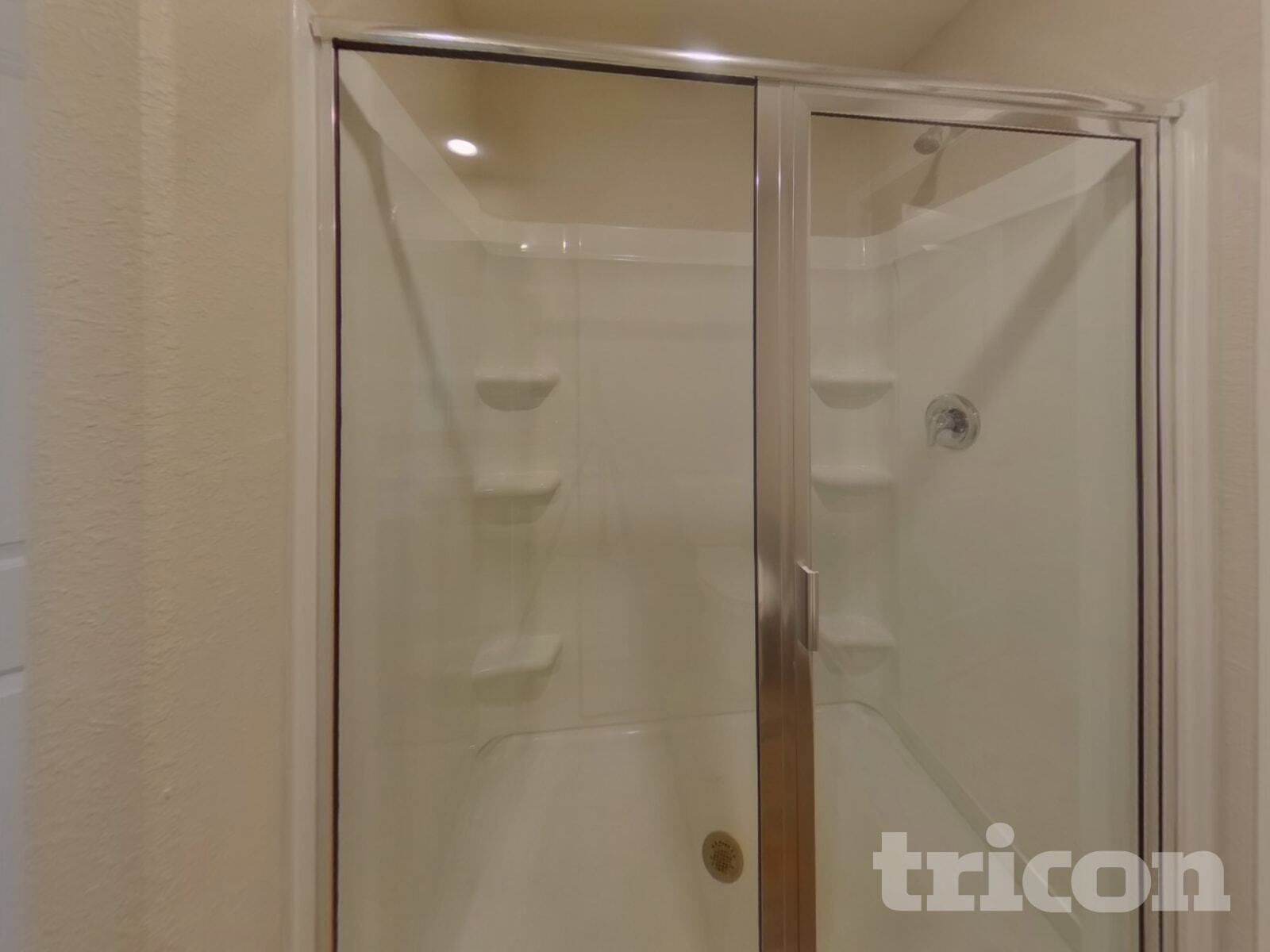 Building Photo - 2170 Southlea Dr