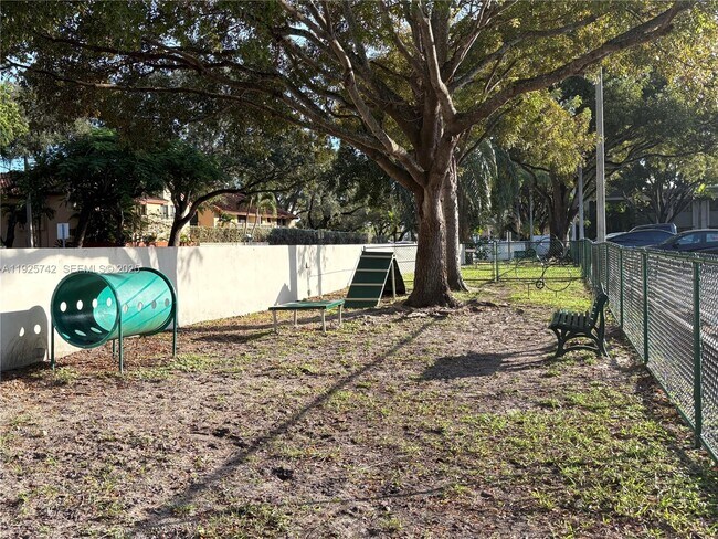 Building Photo - 7913 SW 104th St