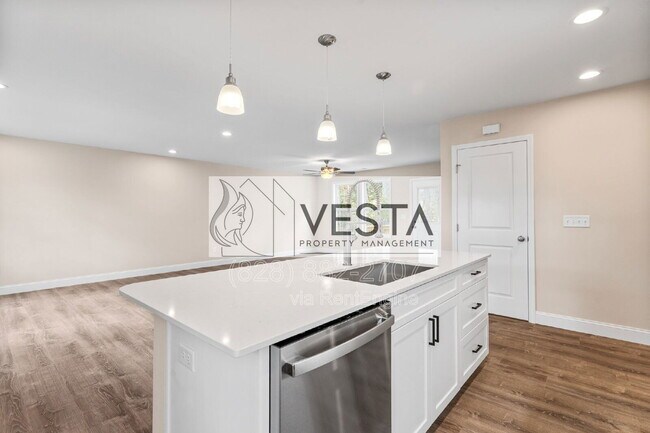 Building Photo - 2506 Turnpike Rd