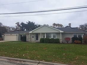 Building Photo - 2045 Farrell Ave