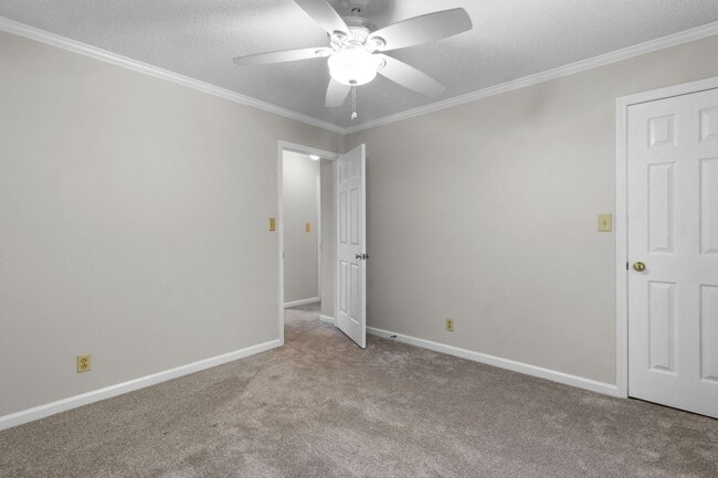 Building Photo - 383 Bosca Ct