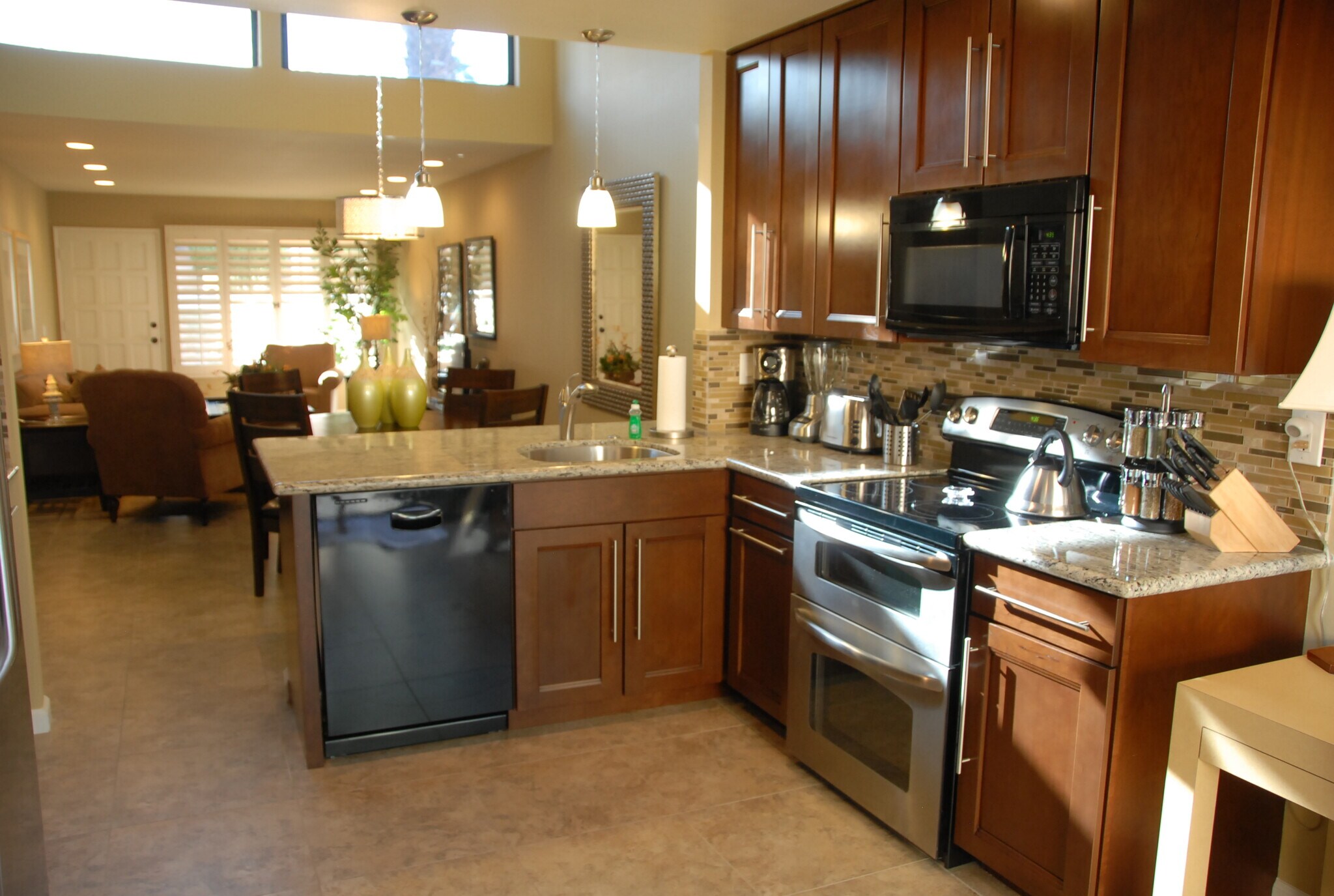 Building Photo - 47975 Joshua Ct