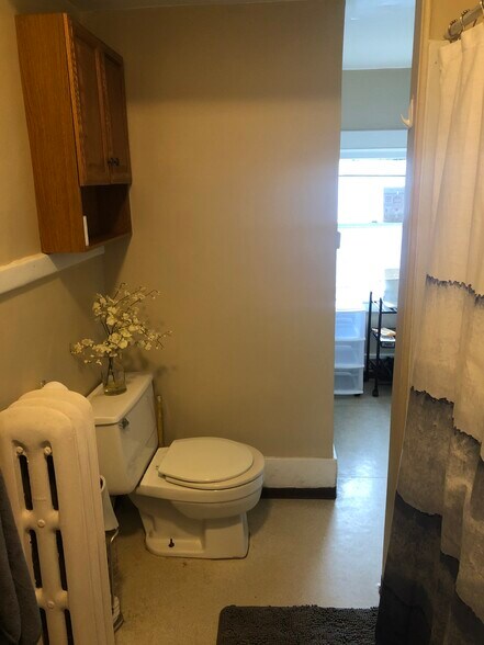 Bathroom 1 view 2 - 210 Delaware Ave