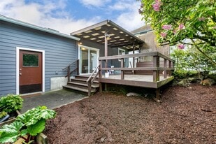 Building Photo - 353 NW 89th St