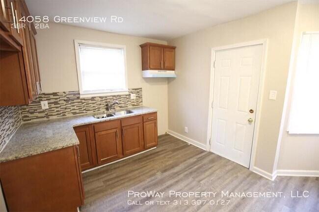 Building Photo - 14058 Greenview Rd