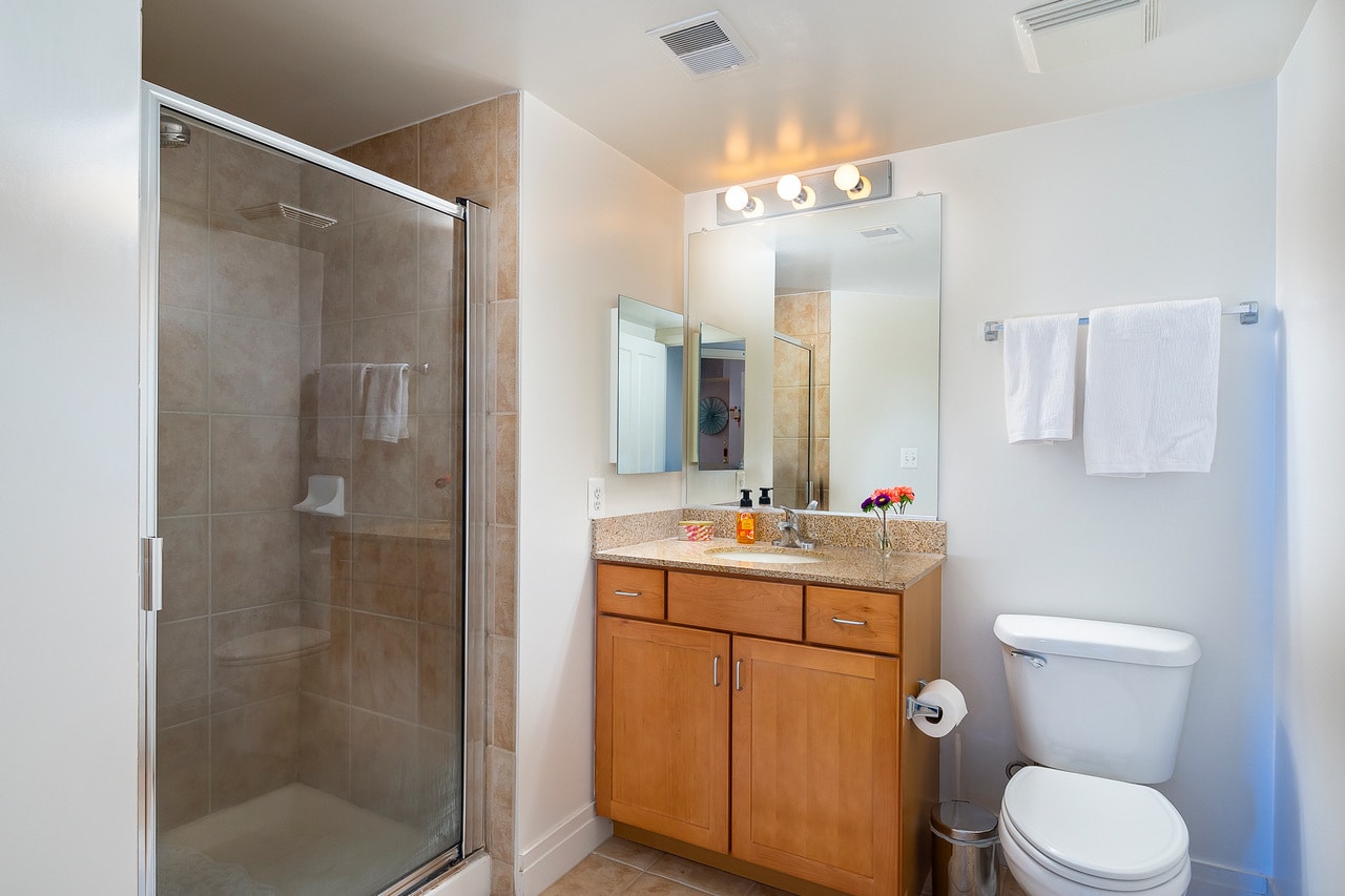 Second Bath - 414 Water St