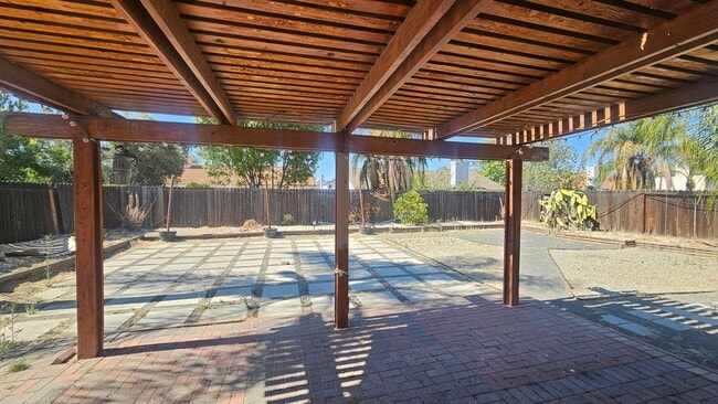 Building Photo - 25743 Pelion Rd