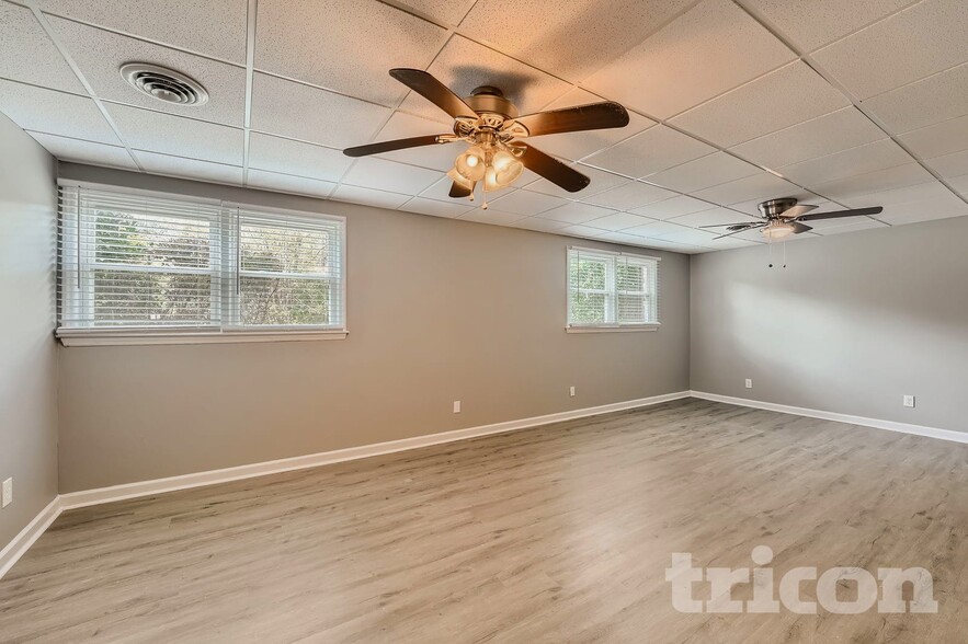 Building Photo - 105 Cook Ln