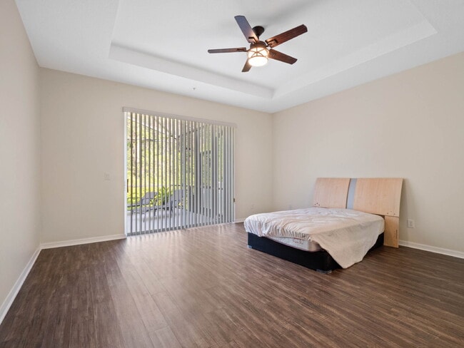 Building Photo - Spacious 4-Bedroom Pool Home with 3 Full B...