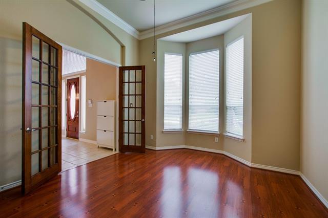 Building Photo - 3008 Chippenham Dr