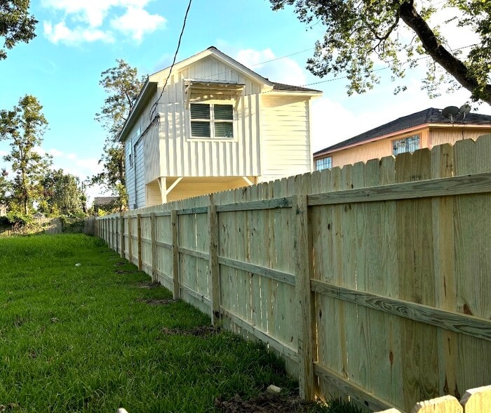 Building Photo - 210 Garrotsville St