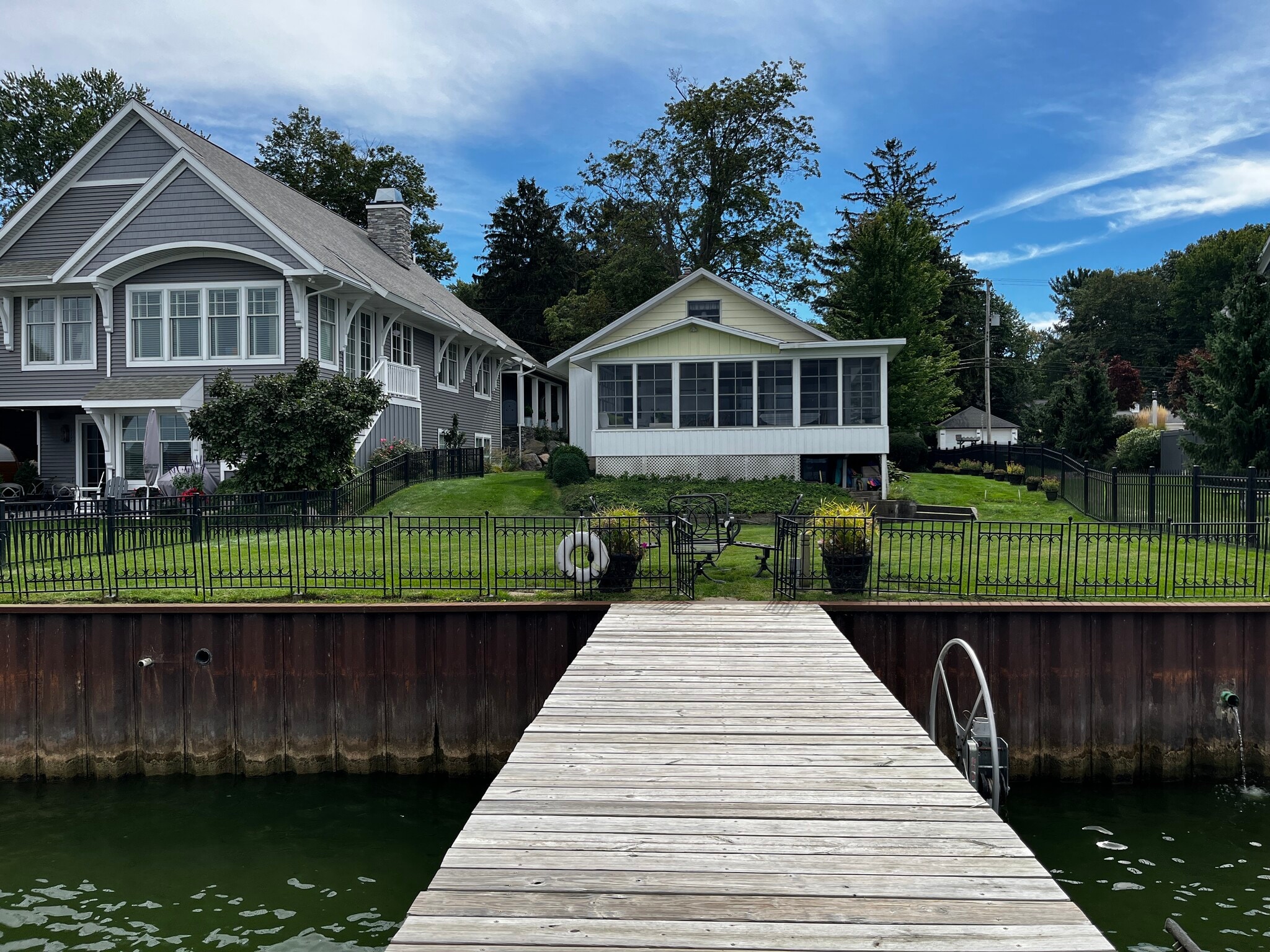 Building Photo - 1793 S Shore Dr