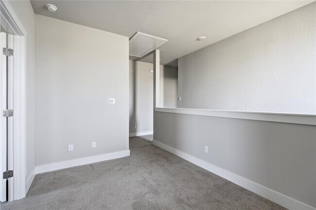 Building Photo - 135A Pinnacle Ln
