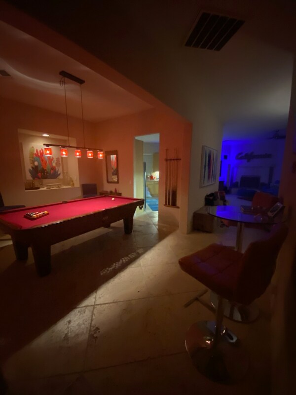 Building Photo - 65077 Rolling Hills Dr