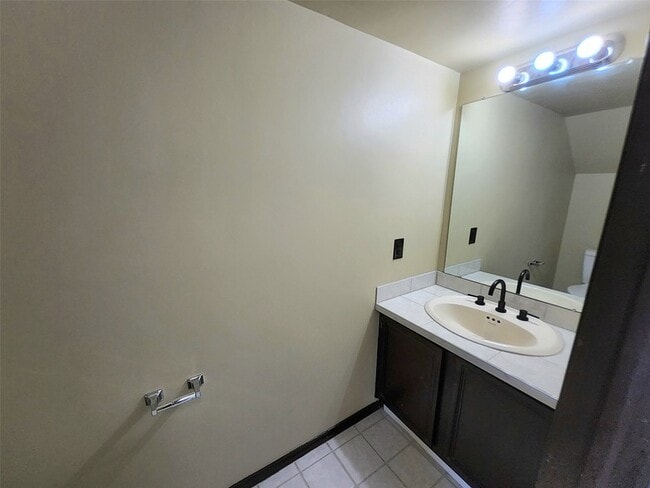 Building Photo - 4672 Heatherbrook Ln
