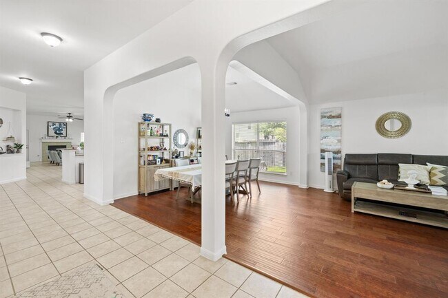 Building Photo - 309 Steer Acres Ct