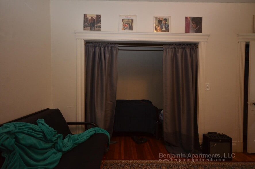 Building Photo - 5 Walbridge St