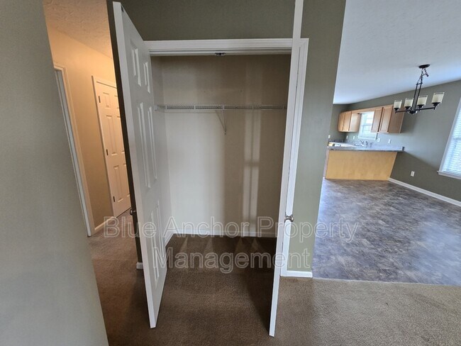 Building Photo - 333 Rose Bud Ln