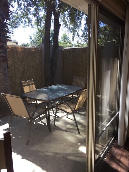 Fenced in private patio - 2241 W Pensacola St