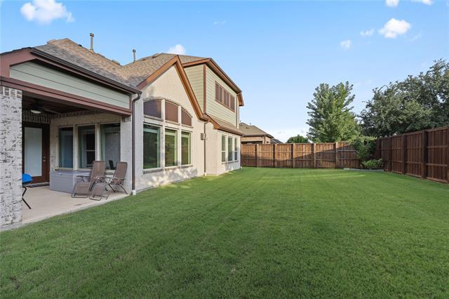 Building Photo - 552 Hidden Meadow Dr