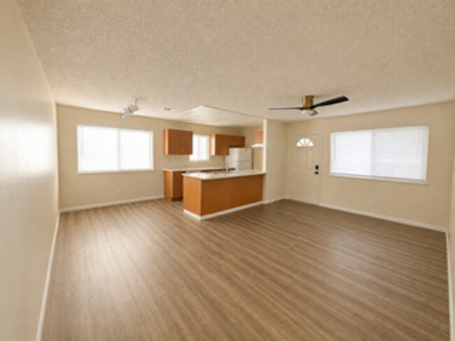 Building Photo - 2117 Palisade Ave