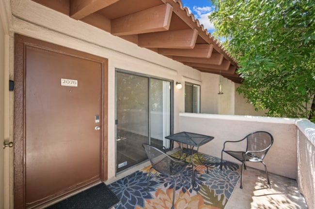 Building Photo - 2Bed/2Bath Condo at Thunderbird Rd/59th Ave! Ready for Immediate Move-In!