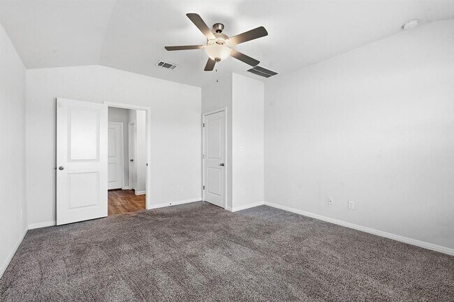 Building Photo - 3053 Mill Run Bnd