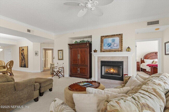 Building Photo - 215 S Ocean Grande Dr