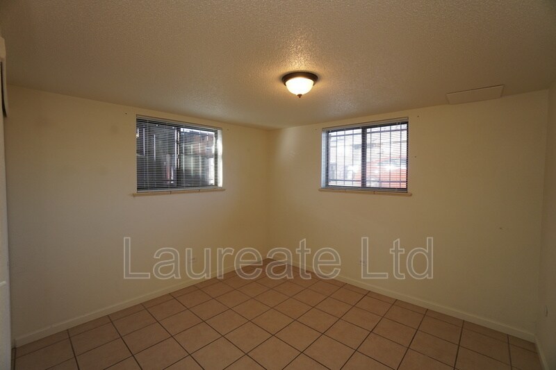 Building Photo - 1124 Rosemary St