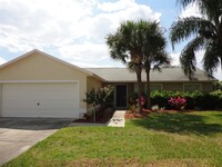 Building Photo - 10661 Lake Ralph Dr