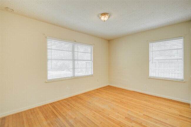 Building Photo - 5902 Hornwood Dr