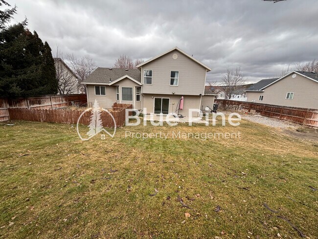 Building Photo - 2415 Northstar Dr