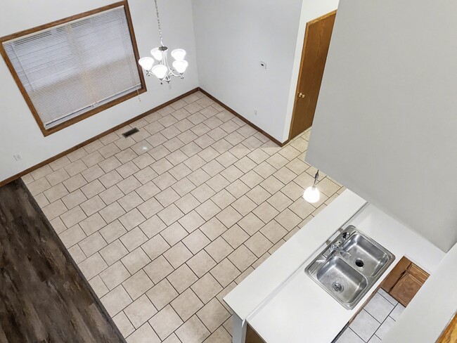 Building Photo - 13286 Riley St