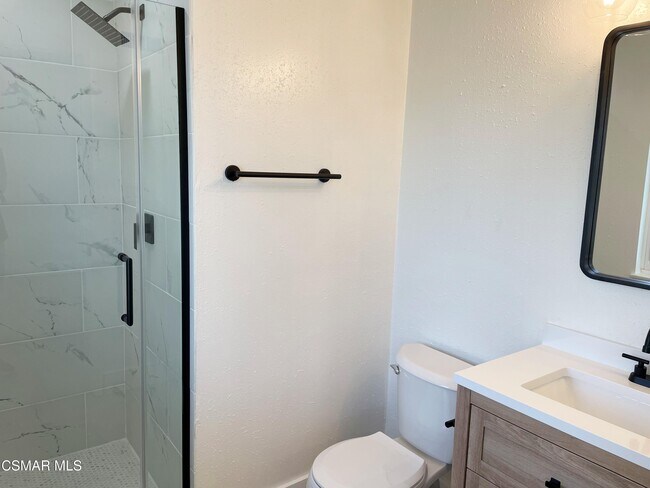 Building Photo - 382 Aristotle St