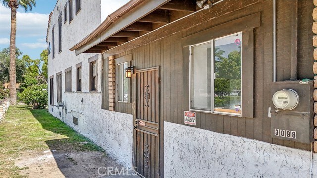 Building Photo - 3098 N Arrowhead Ave