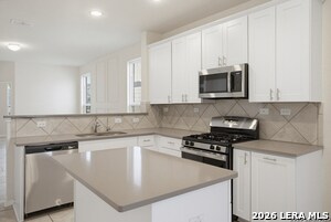 Building Photo - 12026 Sitio Plains
