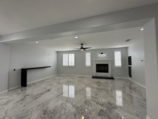 Building Photo - Exquisite Vina Del Mar home in Spanish Hills