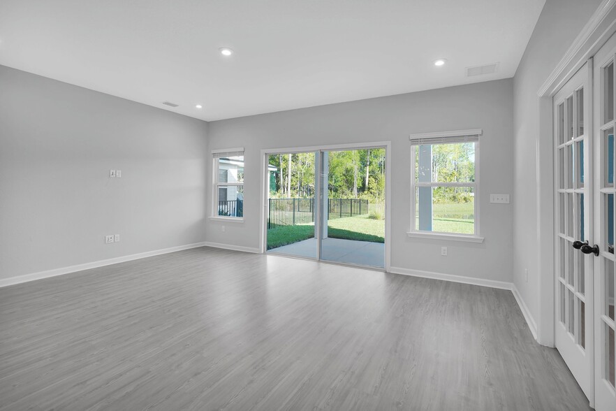 Building Photo - 162 Dahlia Falls Dr
