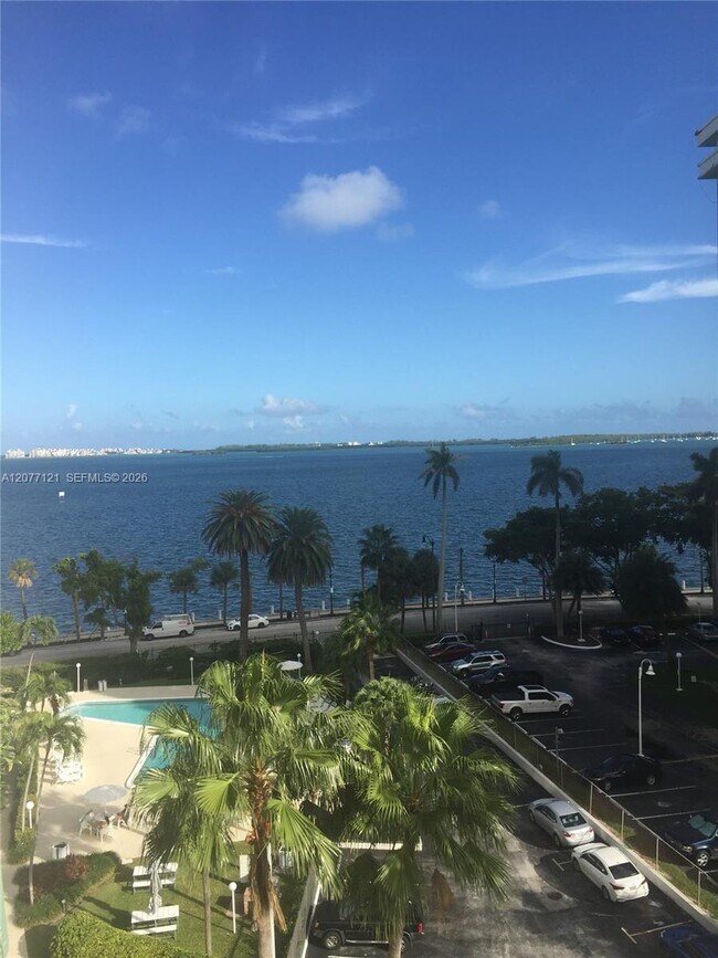 Building Photo - 1408 Brickell Bay Dr