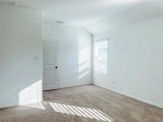 Building Photo - 603 Waterway Ave