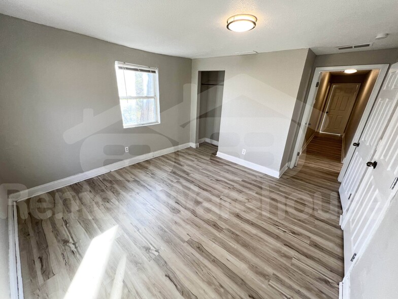 Building Photo - 6841 Walrond Ave